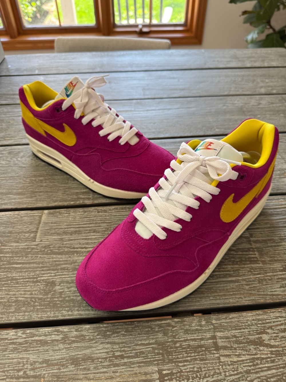 Nike Air Max 1 Premium 'Dynamic Berry' size 11 mens. - Picture 4 of 8